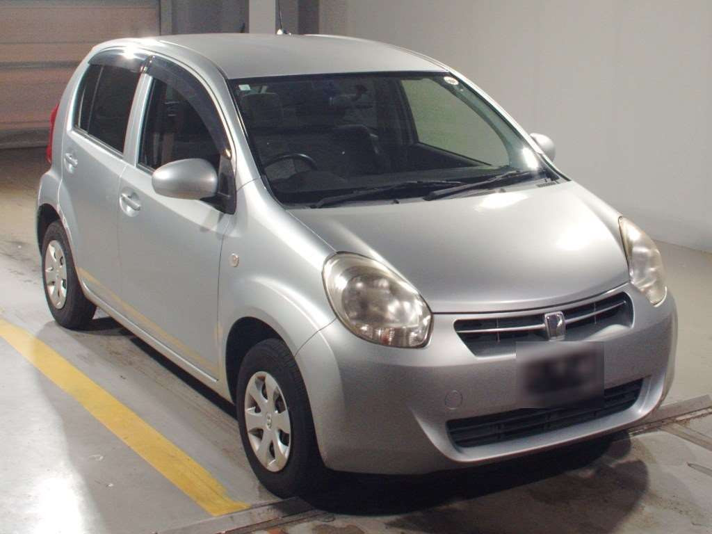 2012 Toyota Passo KGC30[2]