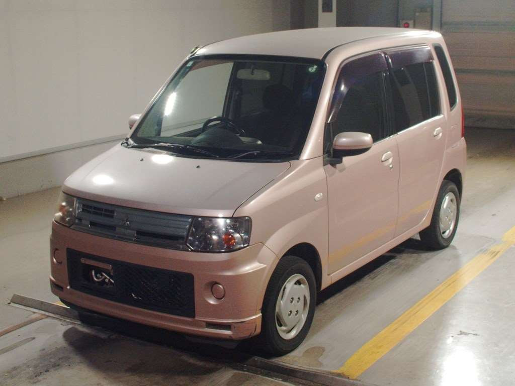 2011 Mitsubishi Toppo H82A[0]