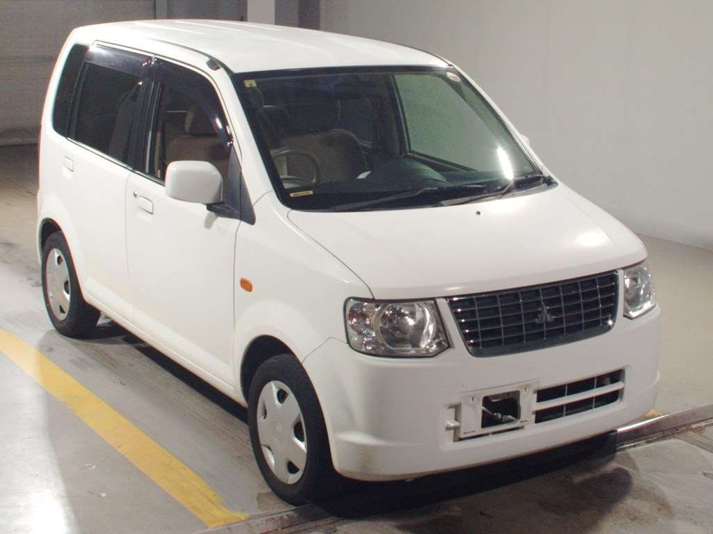 2010 Mitsubishi eK Wagon H82W[2]