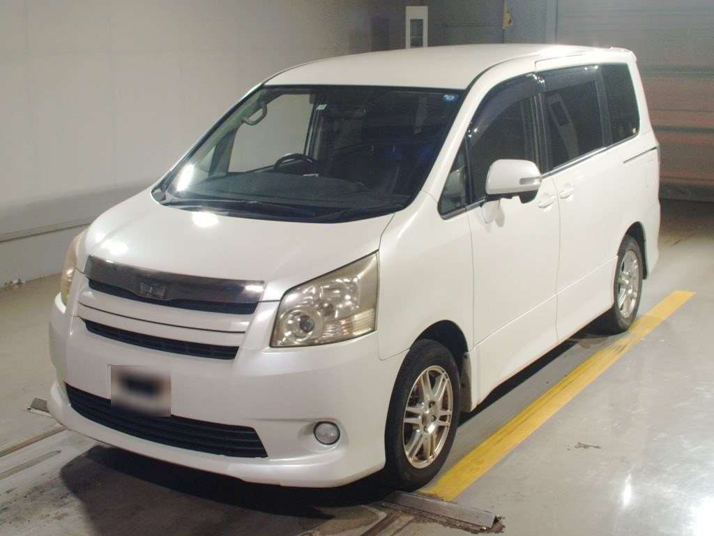 2007 Toyota Noah ZRR70W[0]