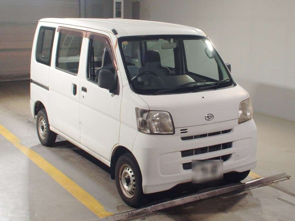 2011 Daihatsu Hijet Cargo S321V[2]