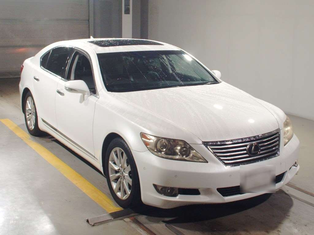 2011 Lexus LS USF40[2]