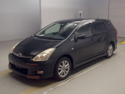 2005 Toyota Wish