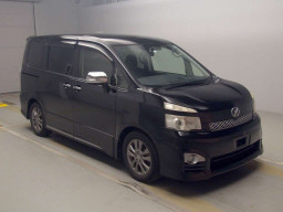 2012 Toyota Voxy