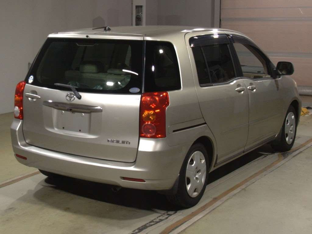 2003 Toyota Raum NCZ20[1]