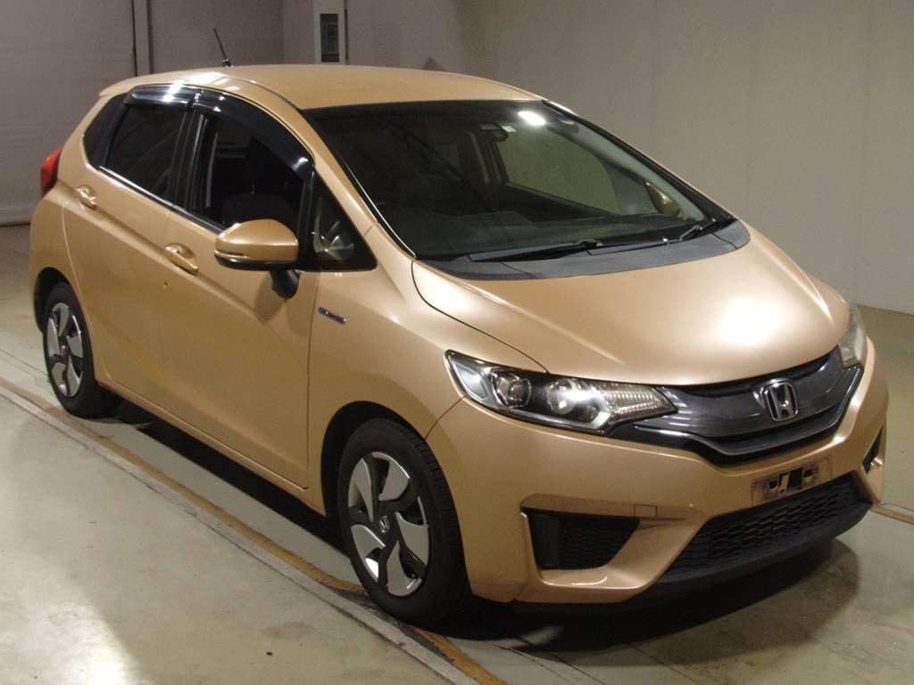 2014 Honda Fit Hybrid GP5[2]