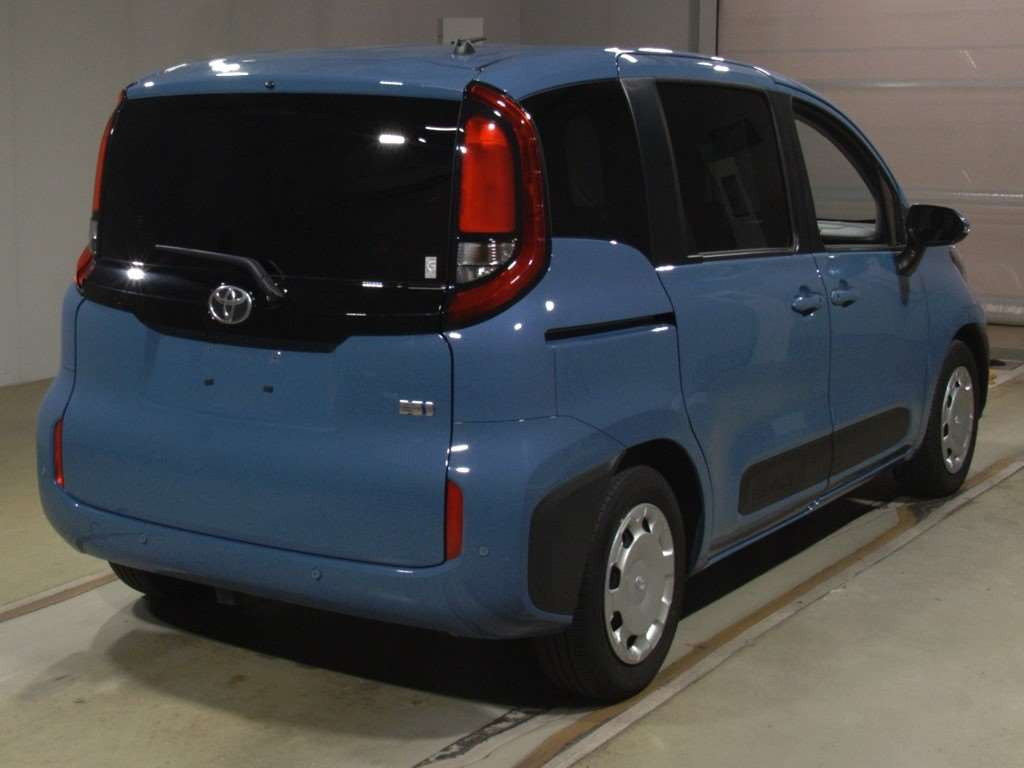 2022 Toyota Sienta MXPL10G[1]