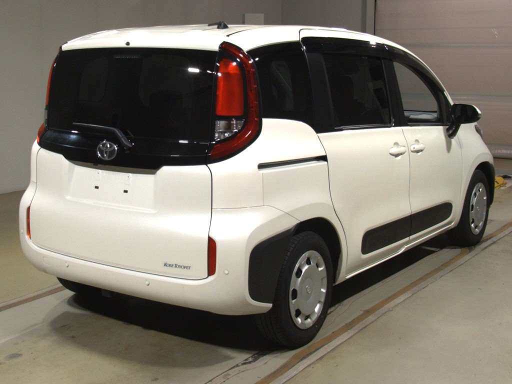 2022 Toyota Sienta MXPC10G[1]