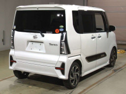 2021 Daihatsu Tanto Custom