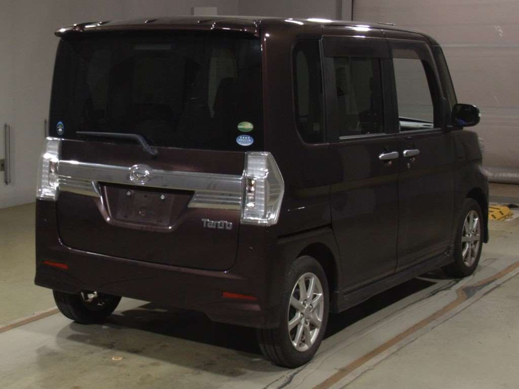 2015 Daihatsu Tanto Custom LA600S[1]