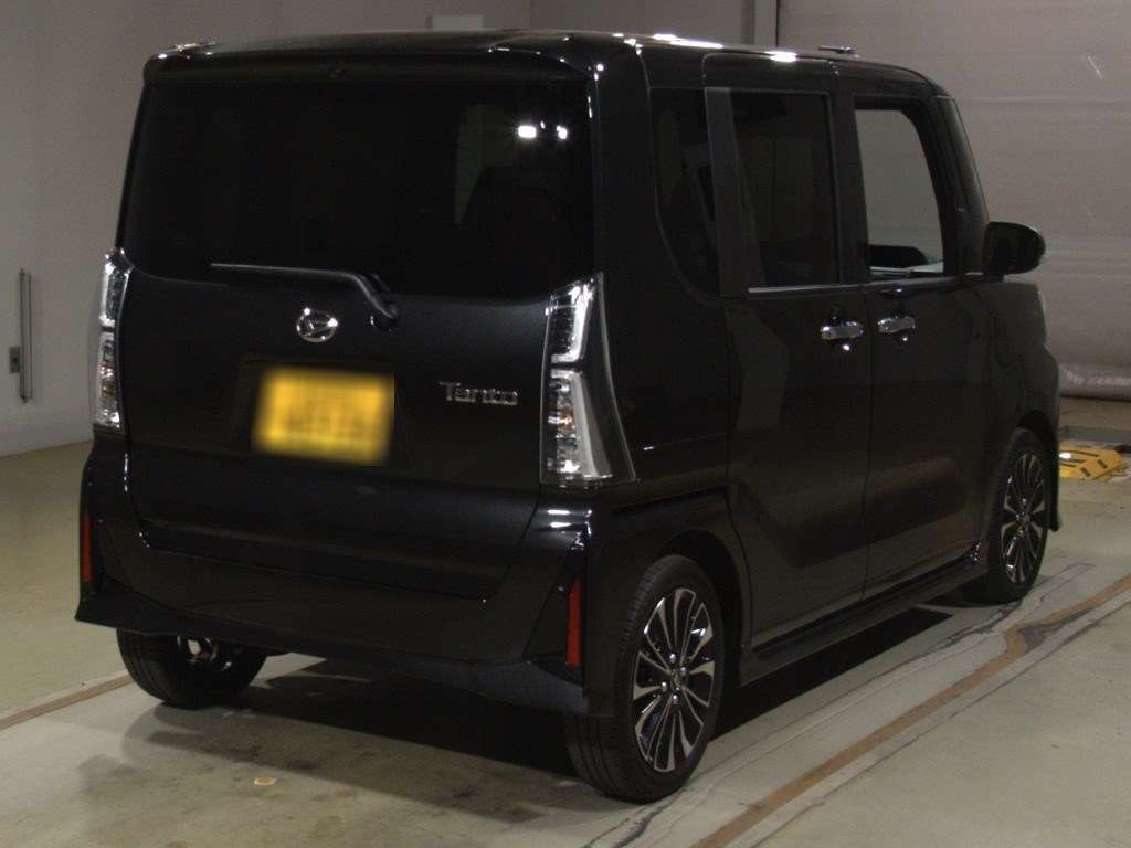 2023 Daihatsu Tanto Custom LA650S[1]