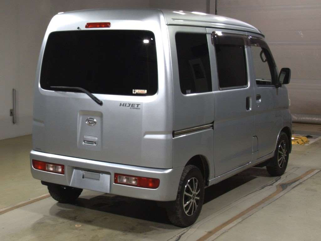 2017 Daihatsu Hijet Cargo S331V[1]