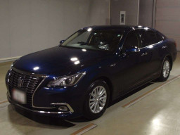 2016 Toyota Crown Hybrid