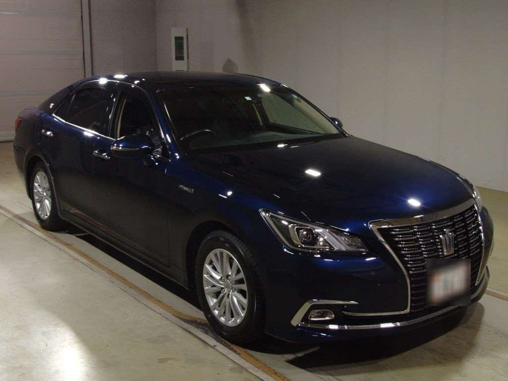 2016 Toyota Crown Hybrid AWS210[2]