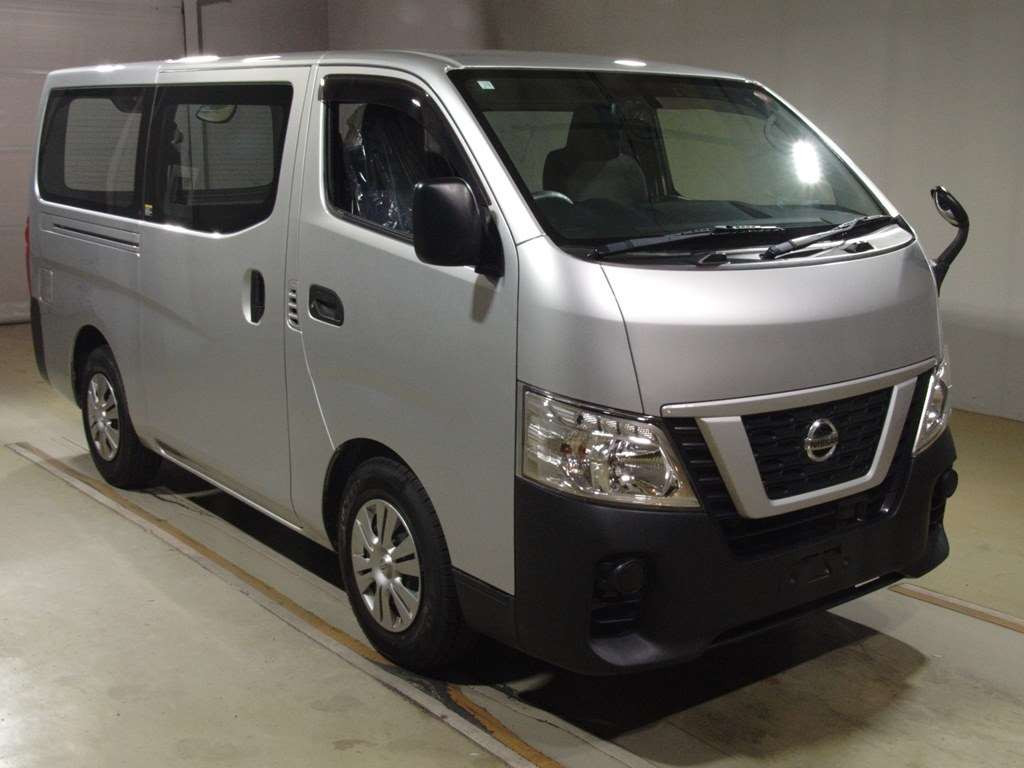 2019 Nissan NV350 CARAVAN VAN VR2E26[2]