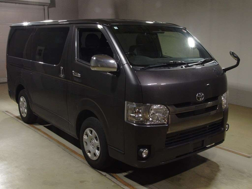 2019 Toyota Hiace Van GDH201V[2]