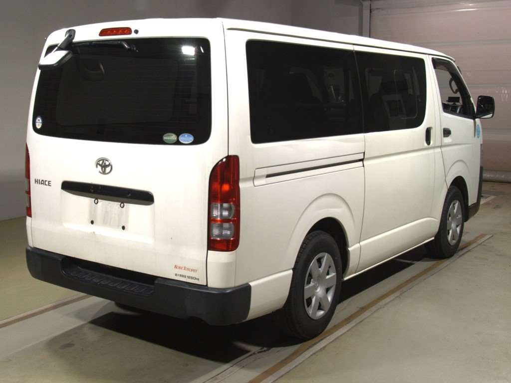 2016 Toyota Hiace Van KDH201V[1]