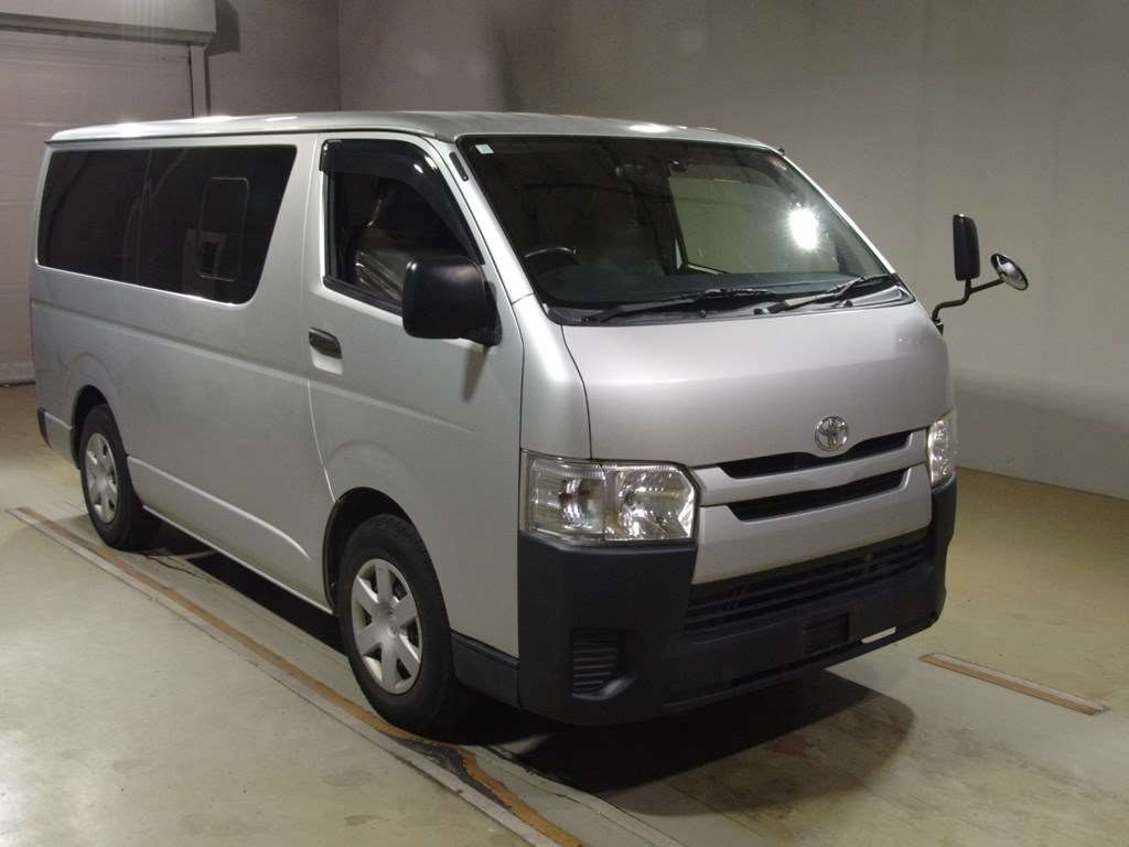 2014 Toyota Hiace Van KDH201V[2]