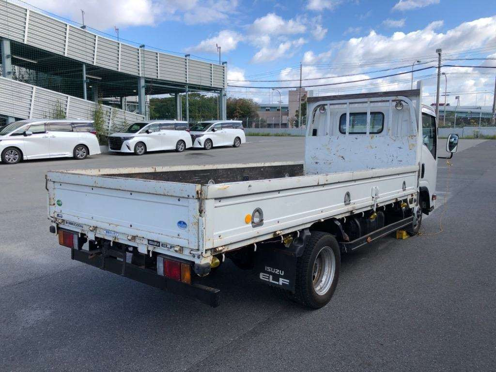 2009 Isuzu Elf Truck NLR85AR[1]