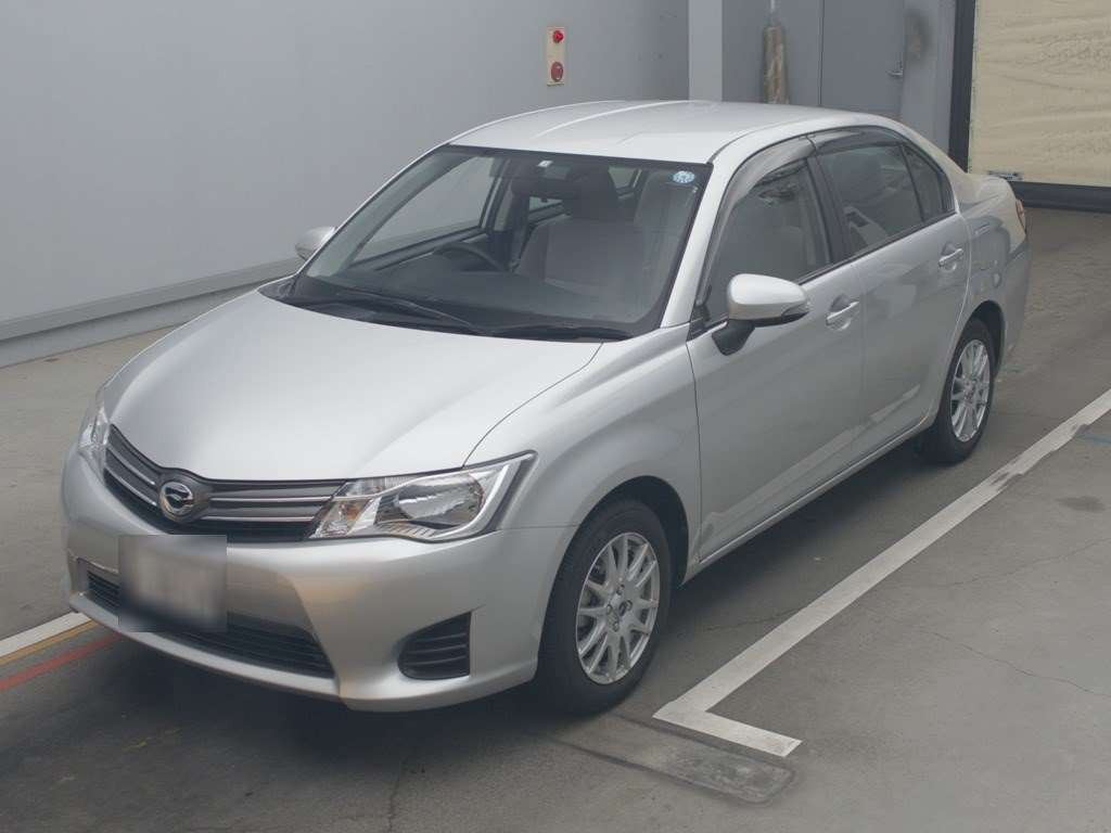 2013 Toyota Corolla Axio NZE161[0]