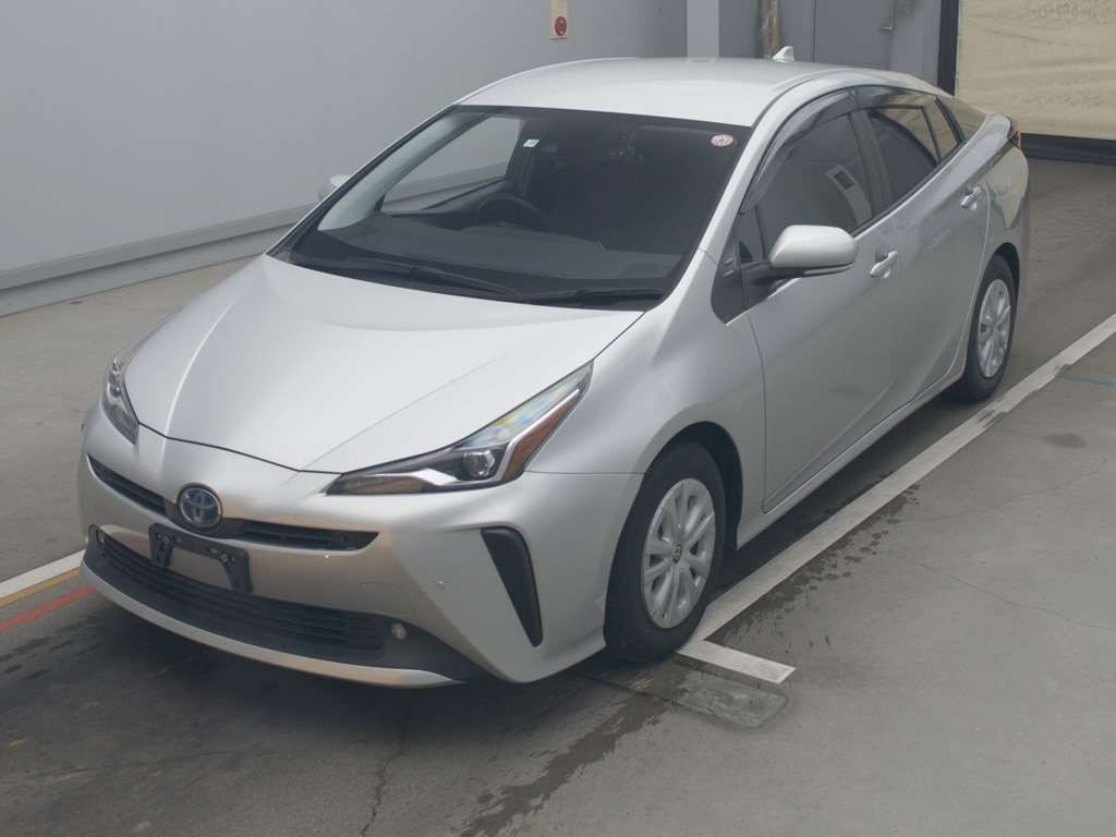 2021 Toyota Prius ZVW55[0]