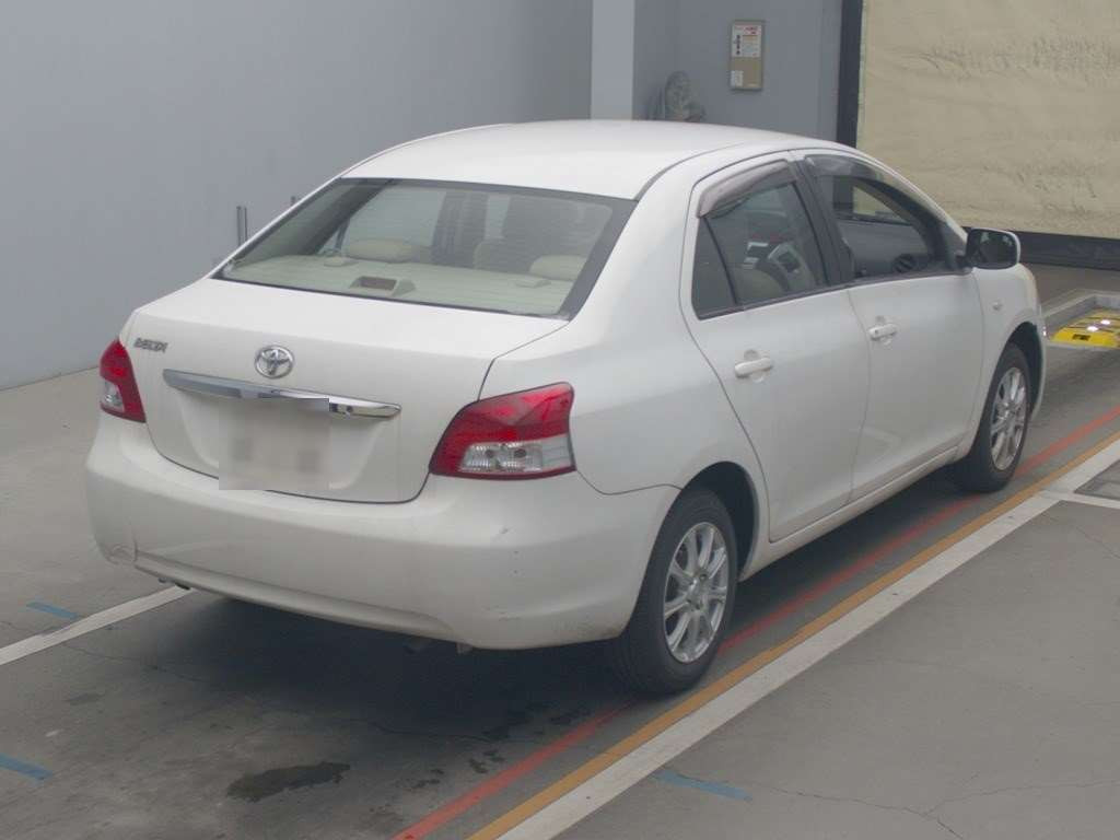 2006 Toyota Belta KSP92[1]