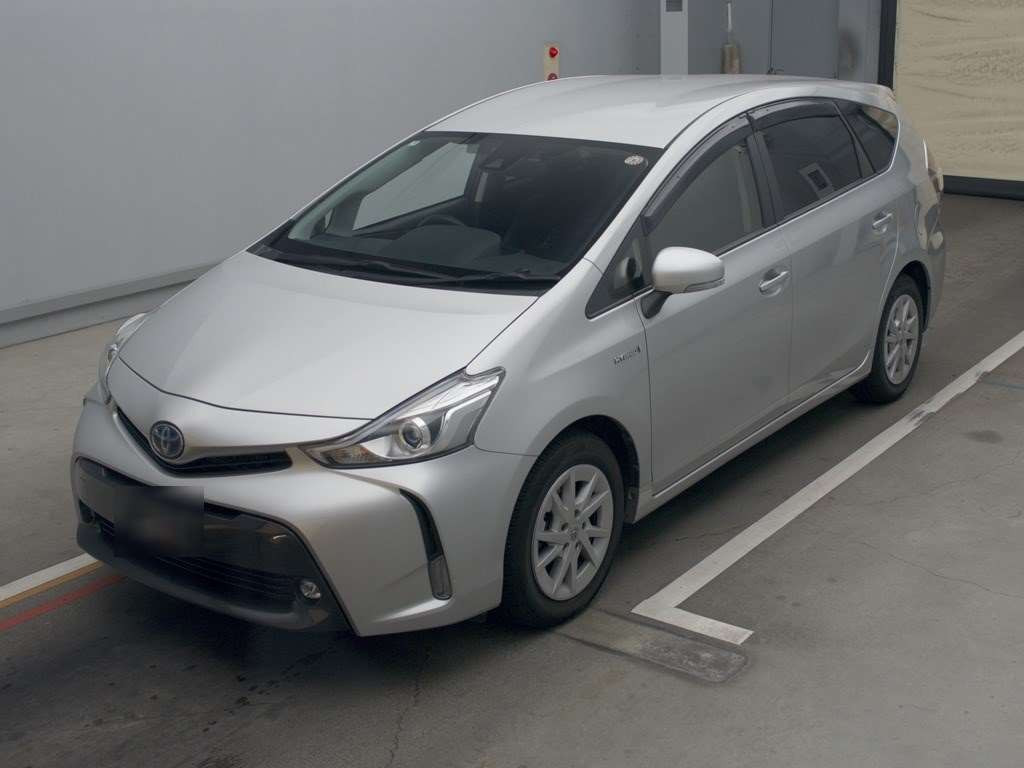 2019 Toyota Prius alpha ZVW41W[0]