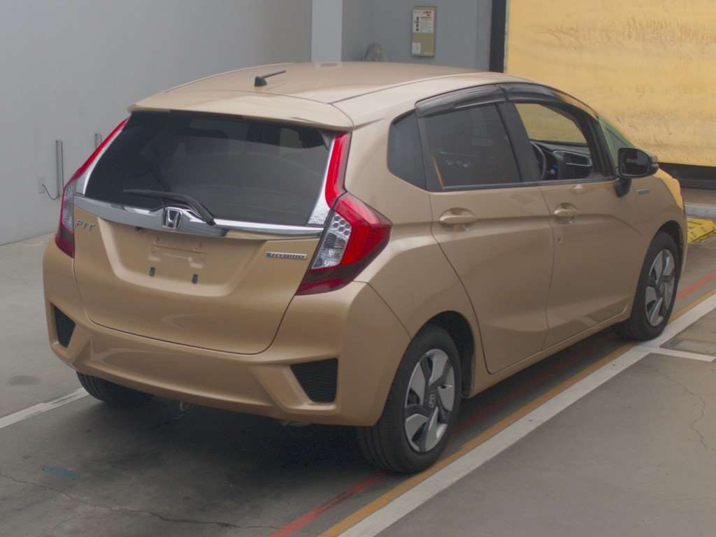 2014 Honda Fit Hybrid GP5[1]