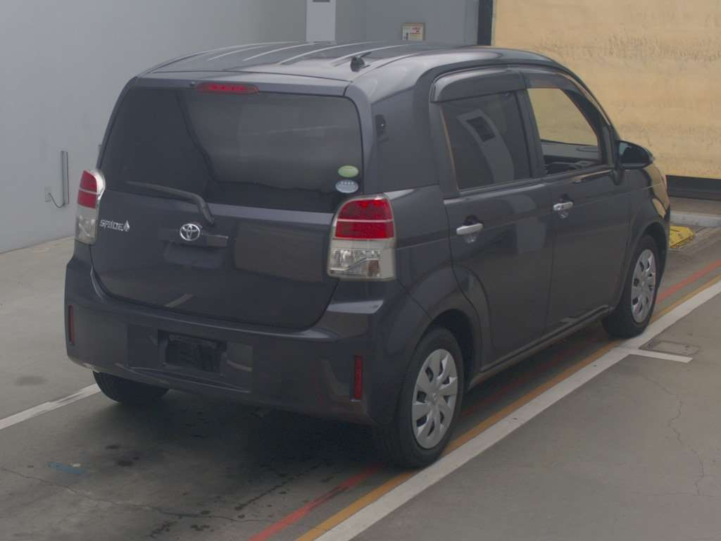 2014 Toyota Spade NCP141[1]