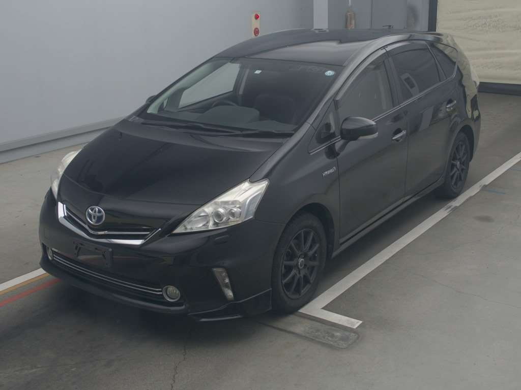 2013 Toyota Prius alpha ZVW40W[0]