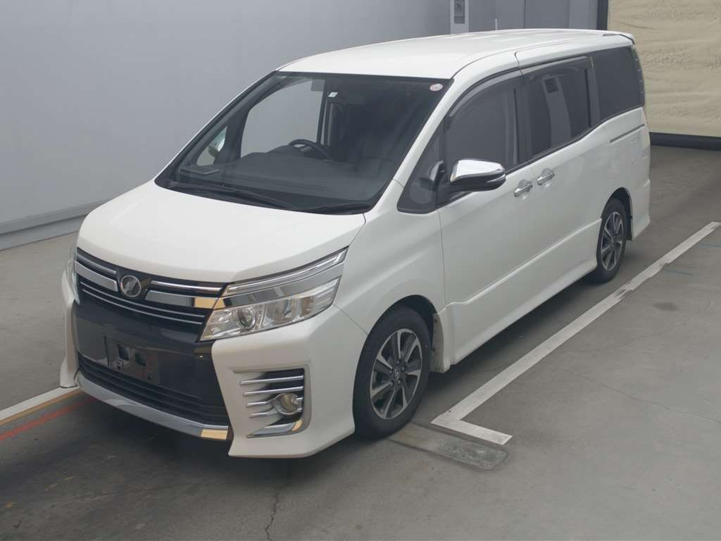 2015 Toyota Voxy ZRR80W[0]