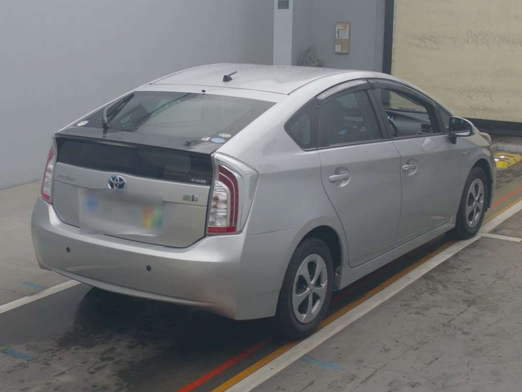 2014 Toyota Prius ZVW30[1]