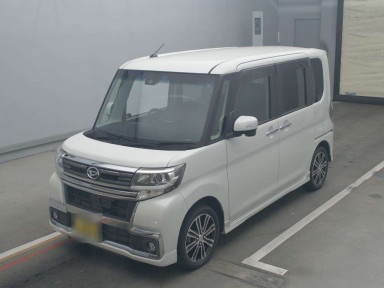 2016 Daihatsu Tanto Custom