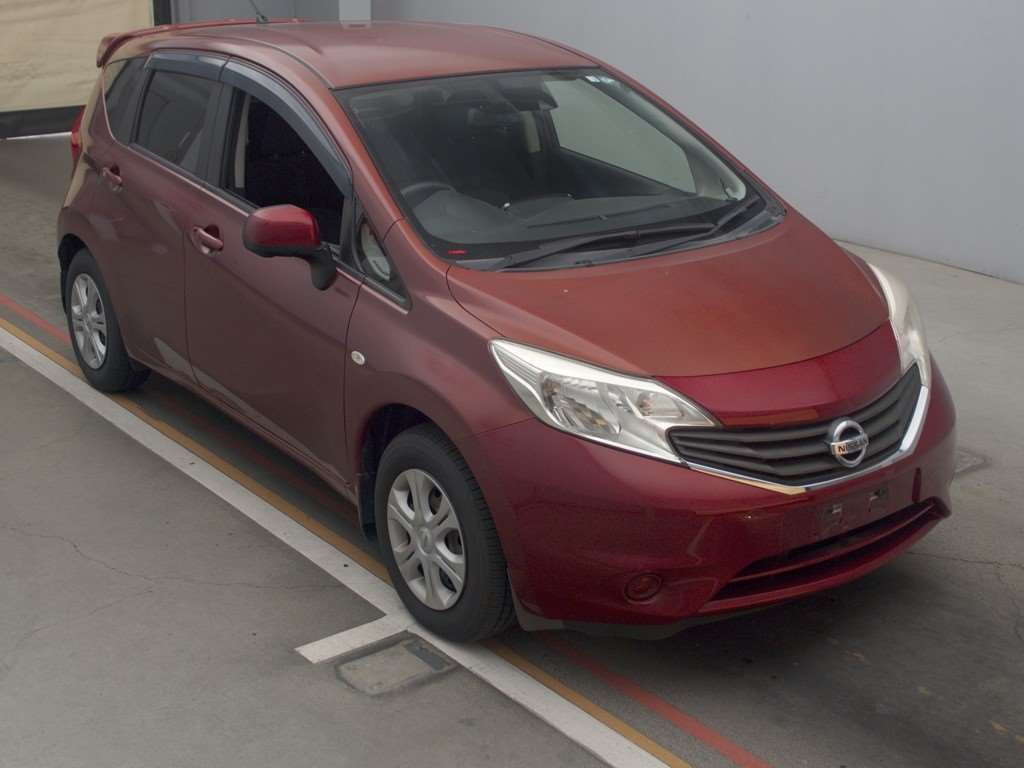 2014 Nissan Note E12[2]