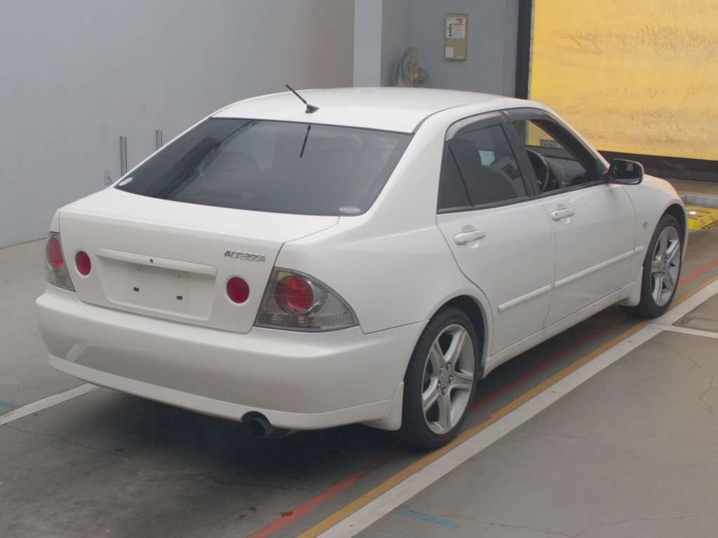 2001 Toyota Altezza GXE10[1]