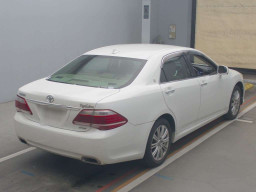 2010 Toyota Crown