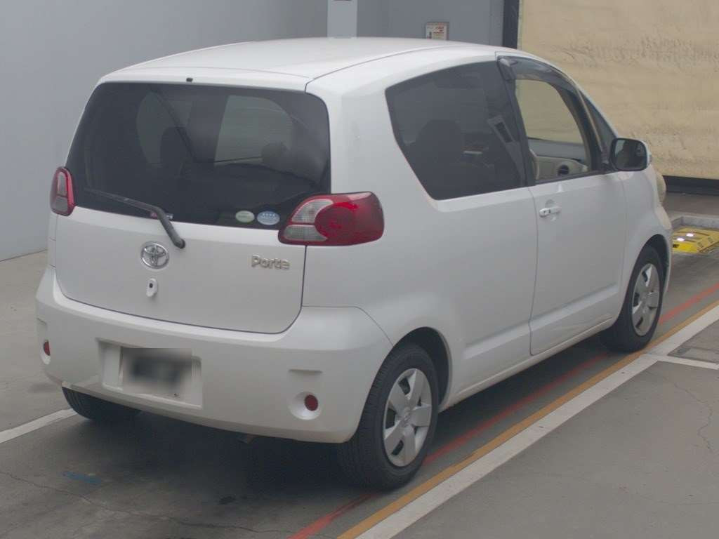 2012 Toyota Porte NNP10[1]