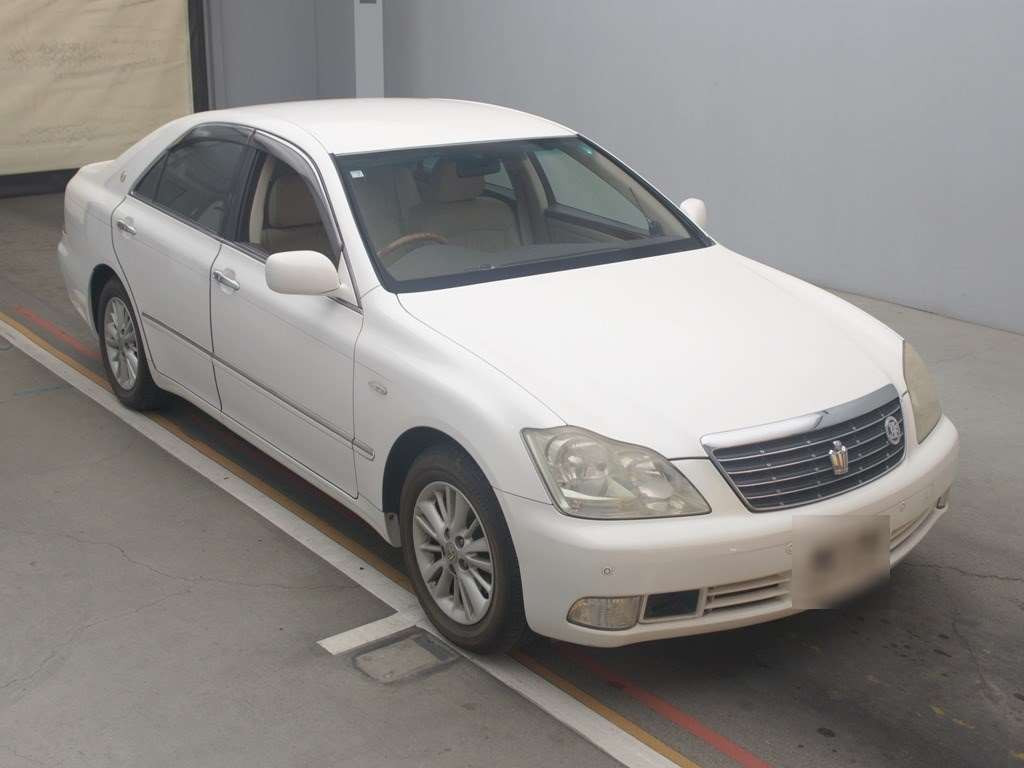 2004 Toyota Crown GRS182[2]