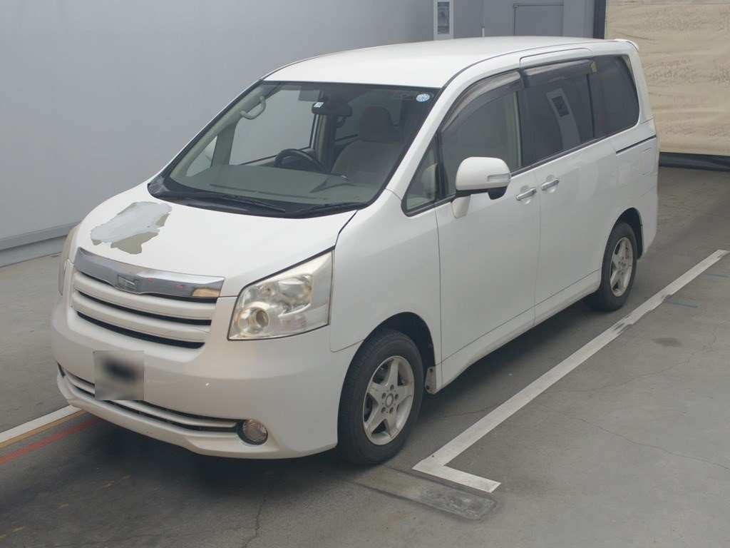 2009 Toyota Noah ZRR70G[0]