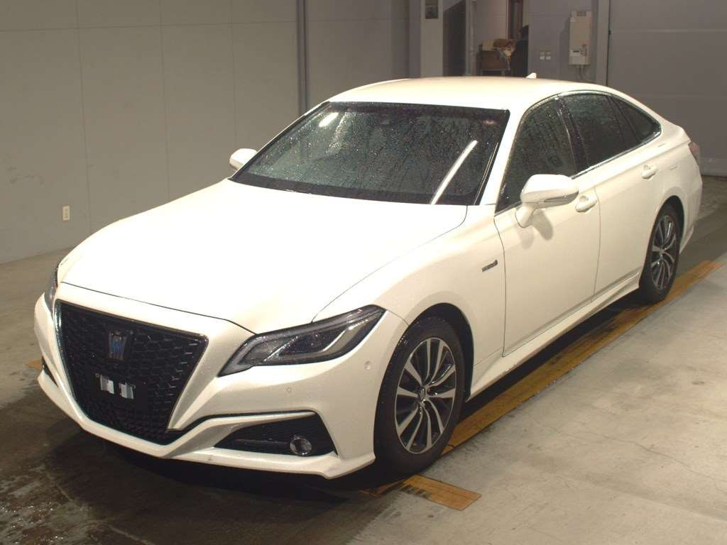 2019 Toyota Crown Hybrid AZSH20[0]