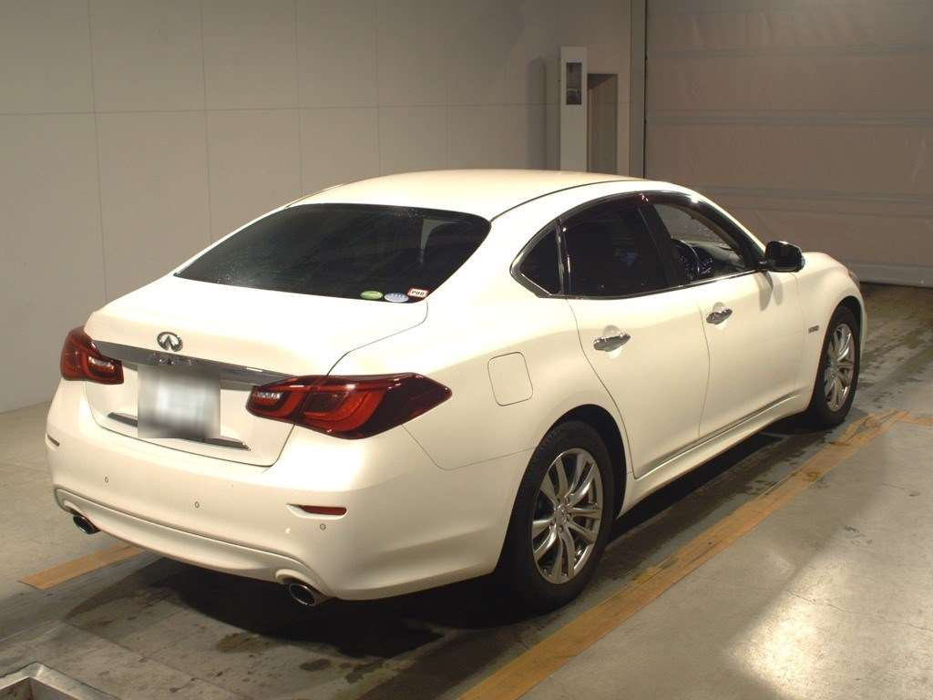 2017 Nissan Fuga Hybrid HY51[1]