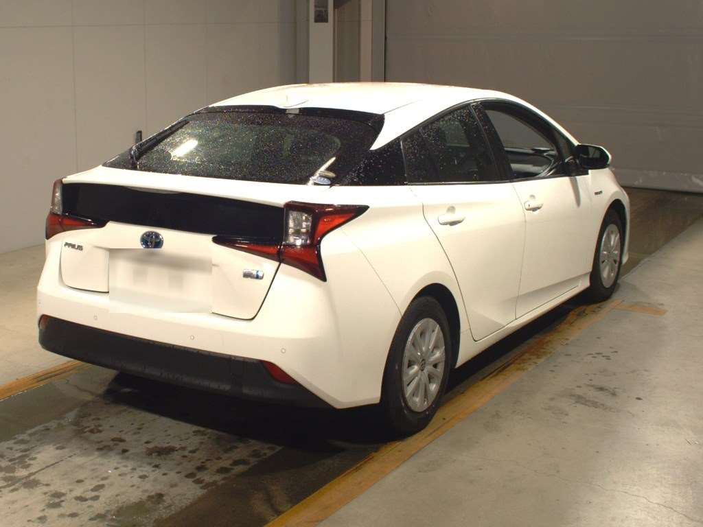 2019 Toyota Prius ZVW51[1]