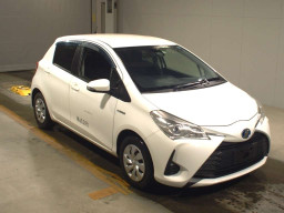 2017 Toyota Vitz