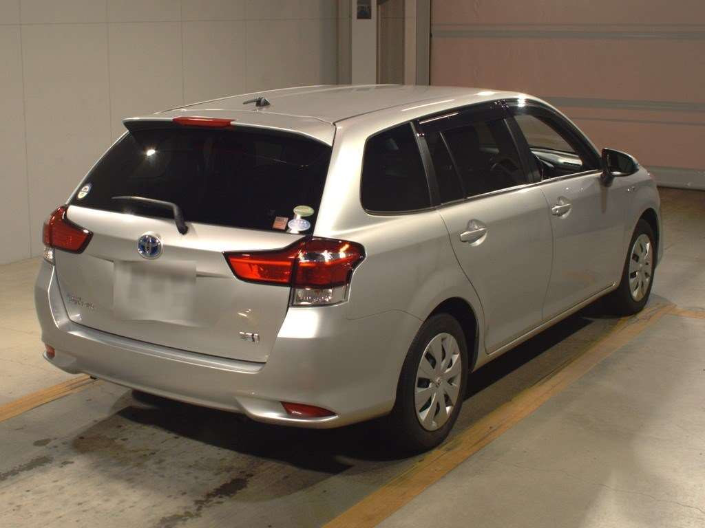 2017 Toyota Corolla Fielder NKE165G[1]