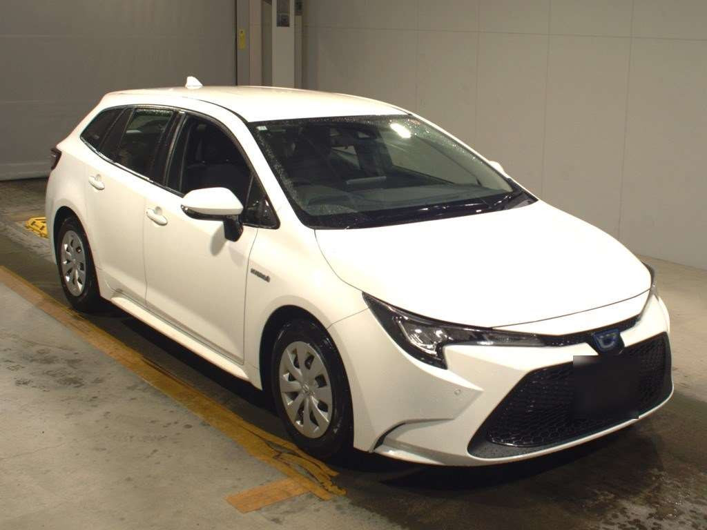 2019 Toyota Corolla Touring Wagon ZWE211W[2]