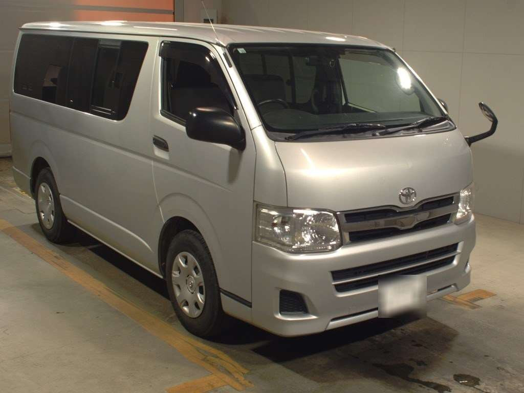 2010 Toyota Hiace Van KDH201V[2]