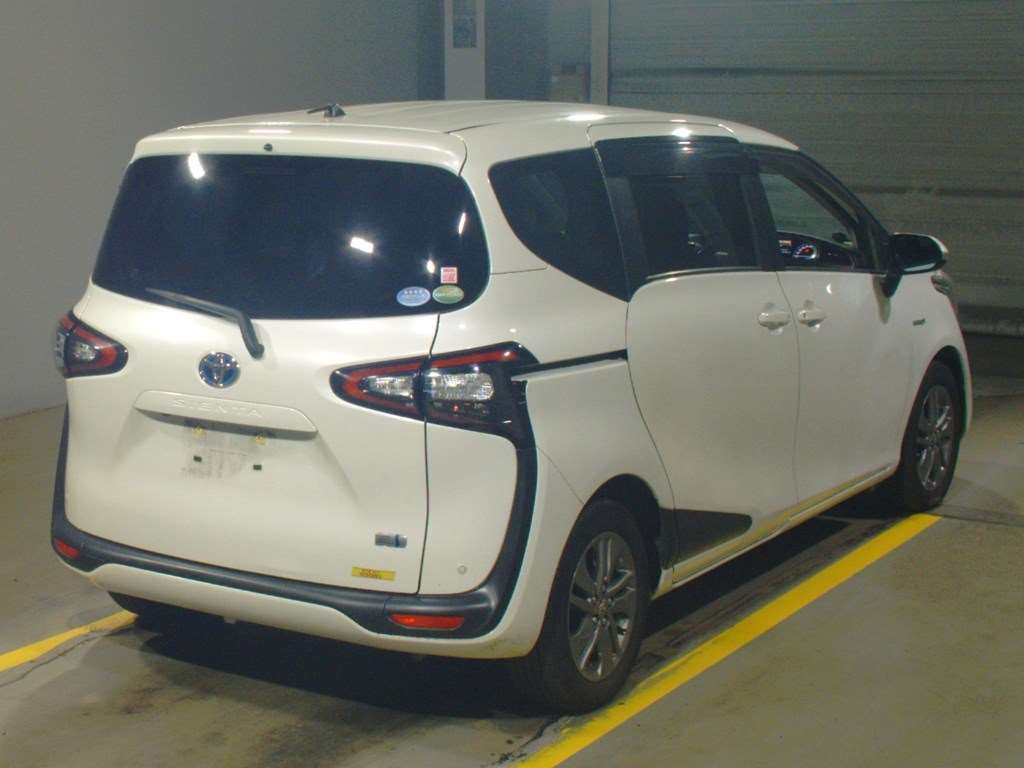 2015 Toyota Sienta NHP170G[1]