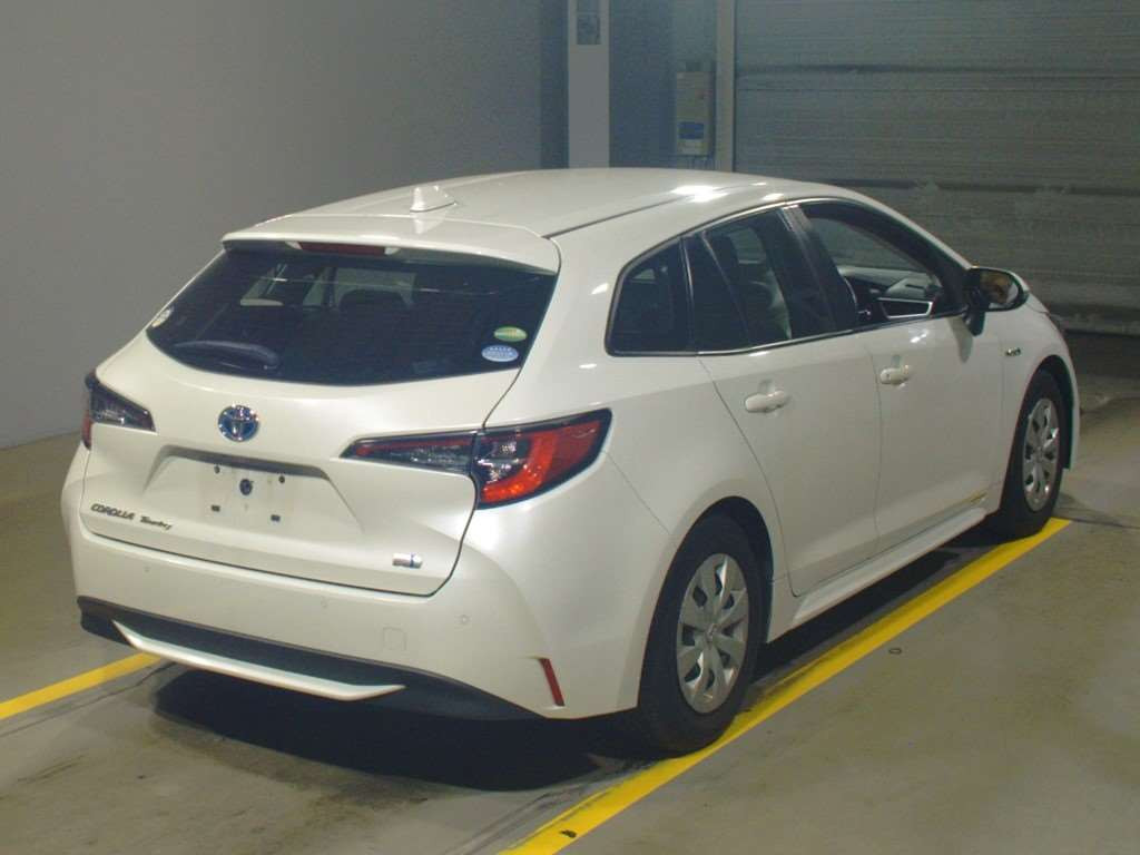 2020 Toyota Corolla Touring Wagon ZWE211W[1]