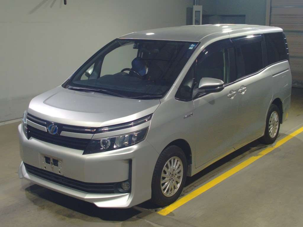 2015 Toyota Voxy ZWR80G[0]