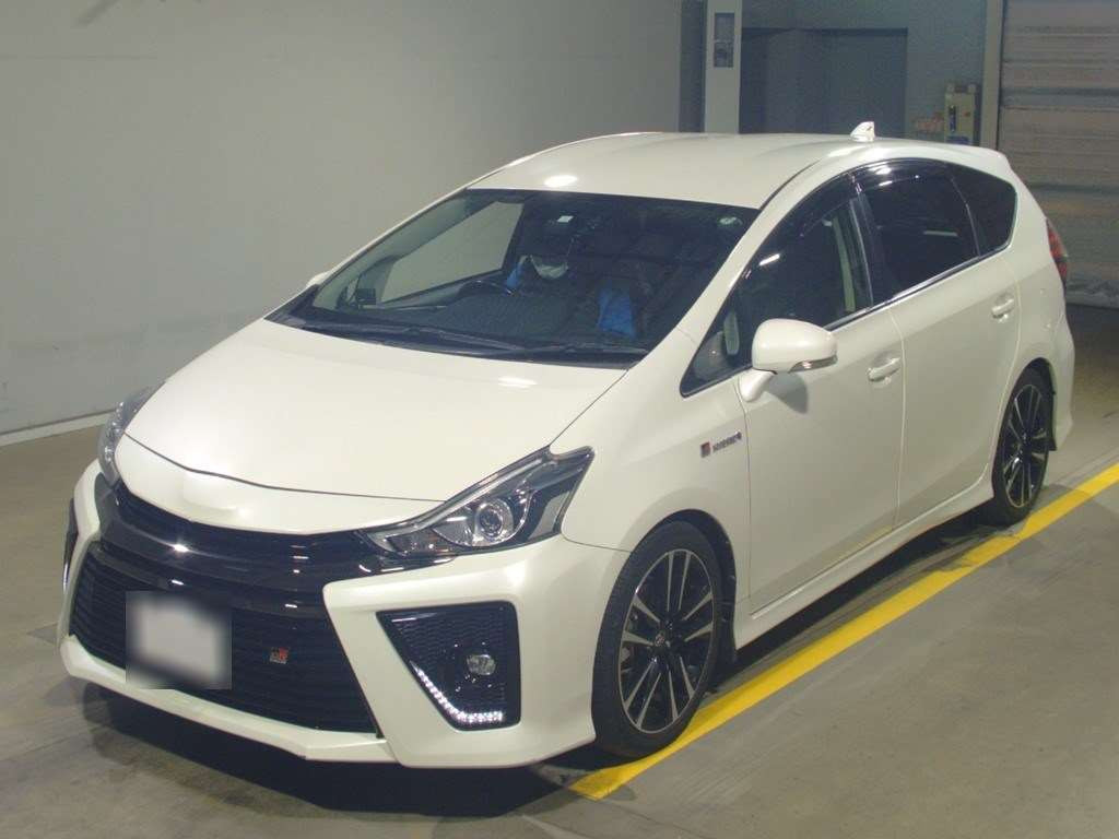 2018 Toyota Prius alpha ZVW41W[0]